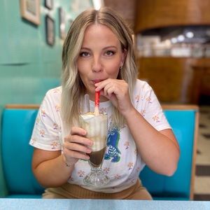 Meet your Posher, Janelle